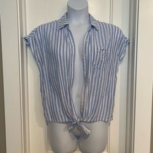 Old Navy button up shirt